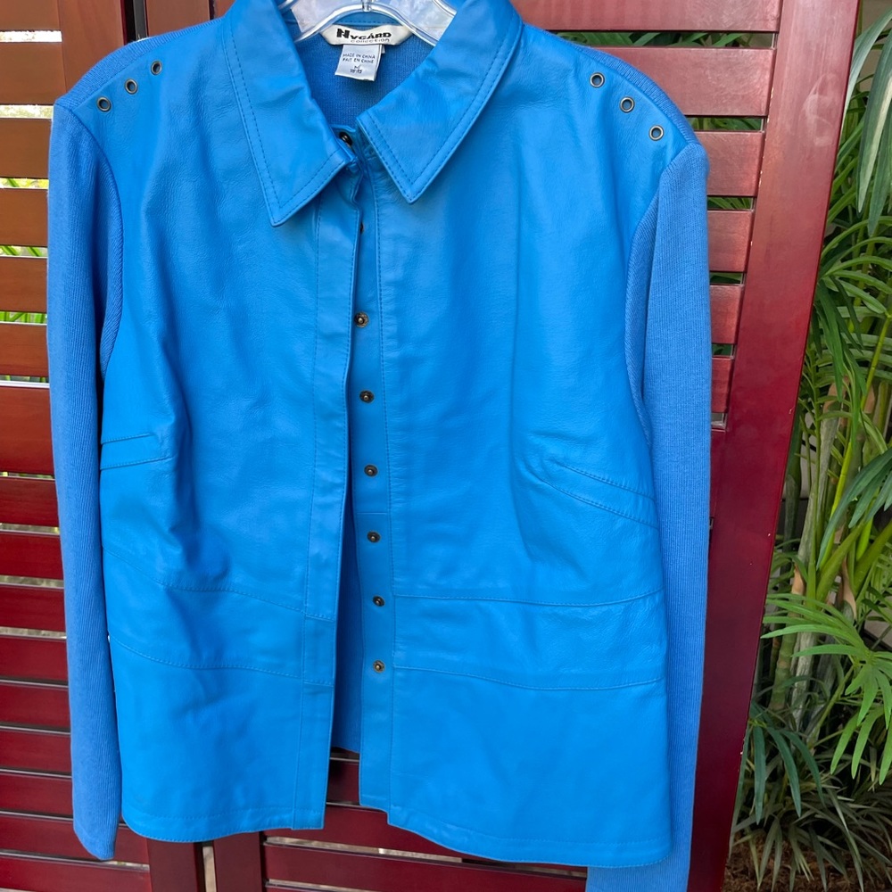 Peter Nygard NWT Azure Blue leather jacket
